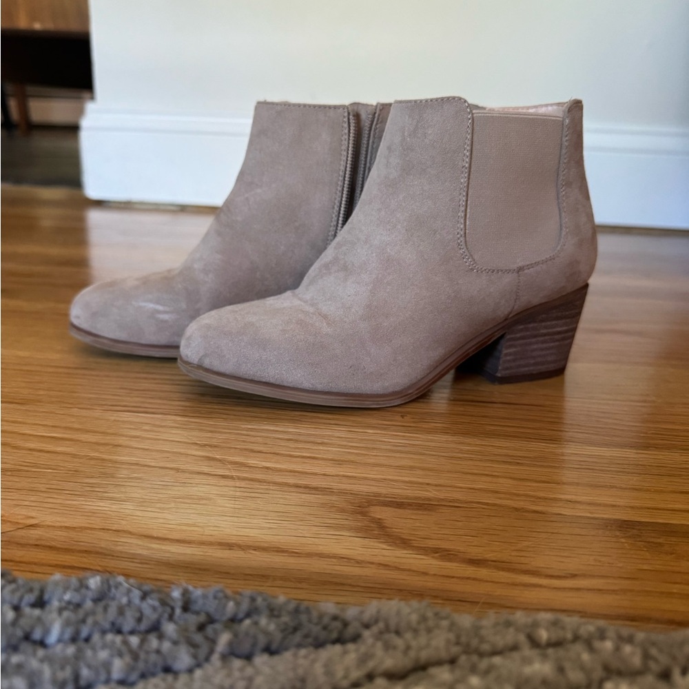 Treasure & Bond Kids Taupe Ankle Boots